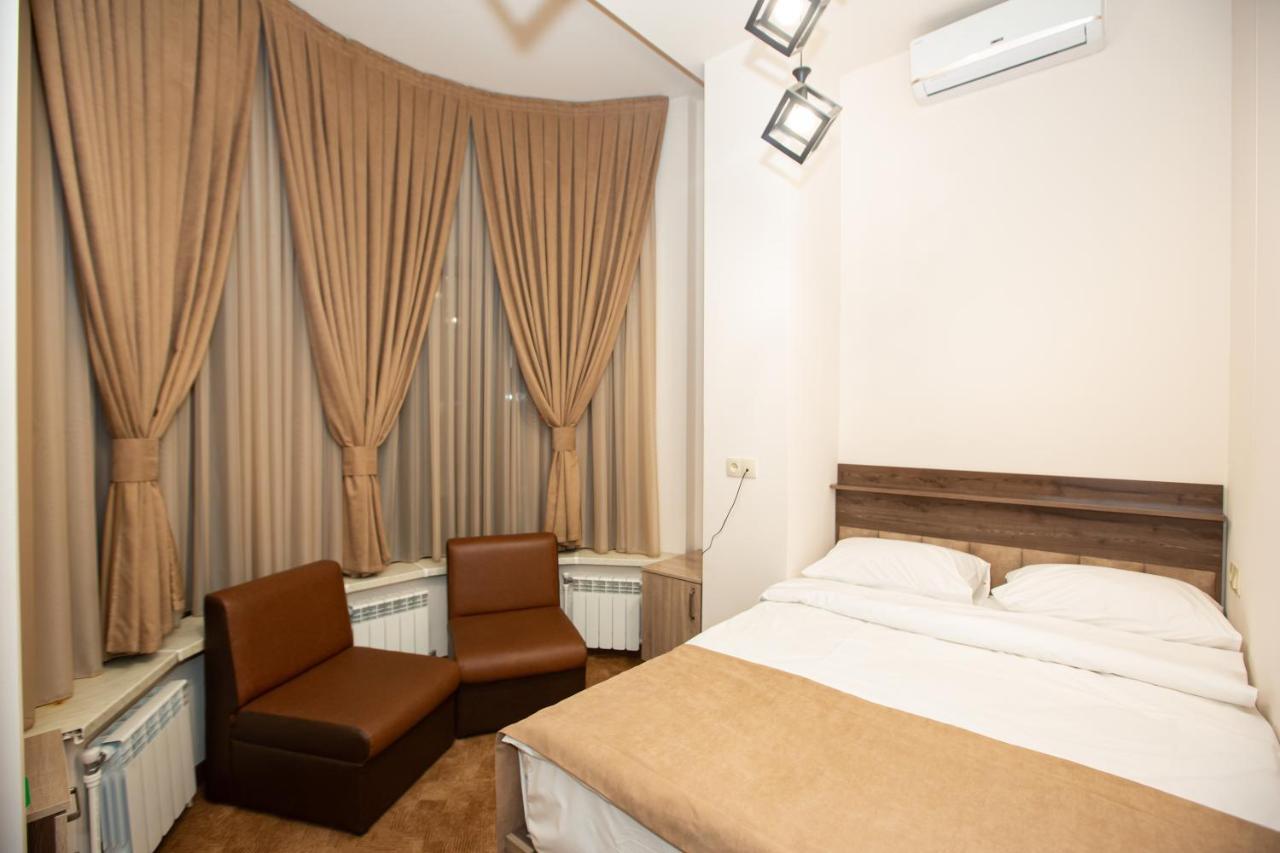 Good Hotel Erevan Esterno foto