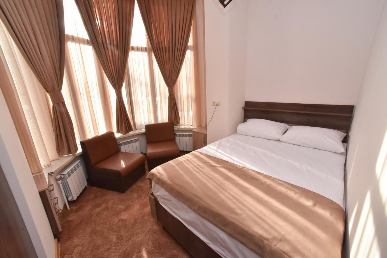 Good Hotel Erevan Esterno foto